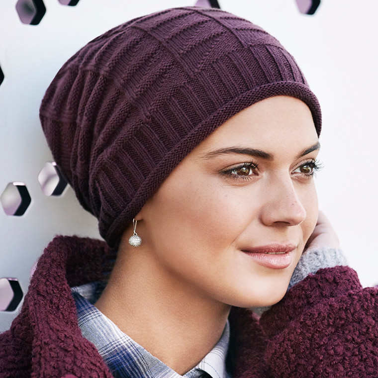 Čapica Viva Headwear DAGNY, vzor Raisin